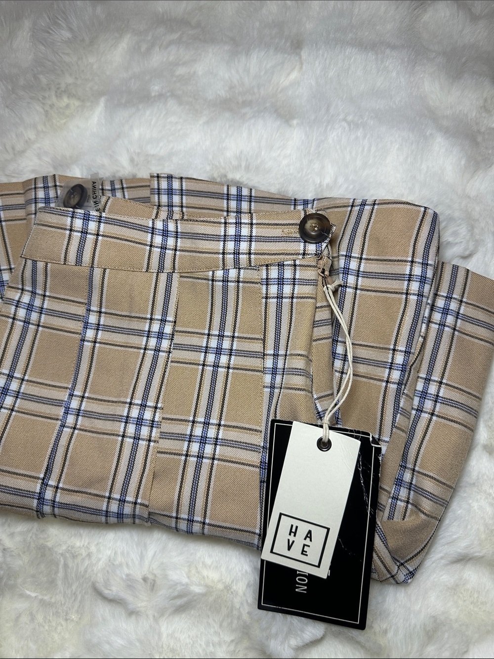 High-Waist Tan Plaid Pleated Skirt - Picture 3 of 4